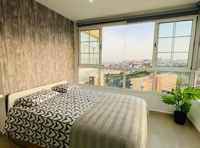 La Torre 1337 Precioso, Moderno Y Con Piscina * Торремолинос