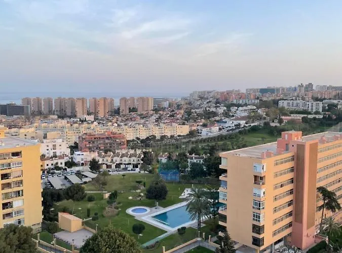 La Torre 1337 Precioso, Moderno Y Con Piscina Торремолинос