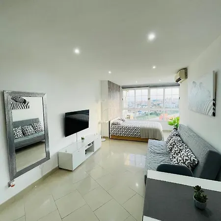 La Torre 1337 Precioso, Moderno Y Con Piscina Appartement