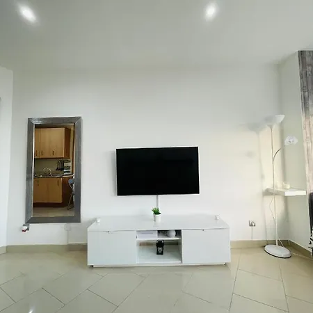 La Torre 1337 Precioso, Moderno Y Con Piscina アパート トレモリノス